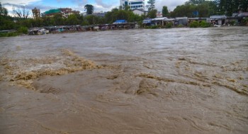 नेपालमा अविरल वर्षापछि काठमाडौं उपत्यकाका ठाउँ ठाउँ डुबानमा