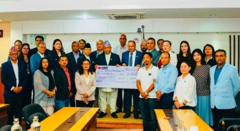 एनआरएनएद्वारा पहिलो चरणमा प्रधानमन्त्री दैवी प्रकोप उद्धार कोषमा १ करोड हस्तान्तरण