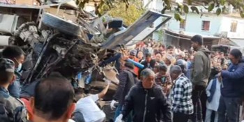 धरानमा बस दुर्घटना, ५ जनाको मृत्यु