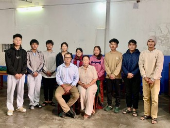  “शिक्षा शिक्षा शिक्षा” अभियानमा यूके निवसी बेन कुमार गुरुङ दम्पतिबाट ५१ हजार १०० सहयोग