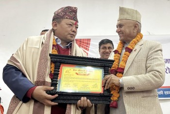 पत्रकार हुमबहादुर गुरुङ सम्मानित 