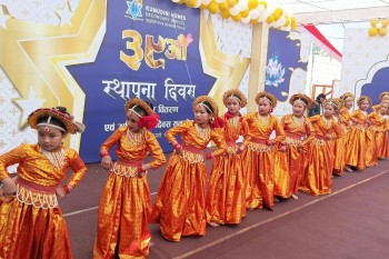 कुमुदिनी होम्सले मनायो ३९औँ स्थापना दिवस, उत्कृष्ट विद्यार्थीलाई १ लाख