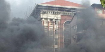 नेपालको संसद्, सर्वोच्च अदालत र सिंहदरबार आन्दोलनकारीको कब्जामा, प्रधानसेनापतिले राष्ट्रको नाममा सम्बोधन गर्दै