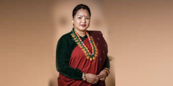 तमु धीं नेपालको ल्होछार महोत्सवलाई एनआरएनए यूकेकी पूर्वअध्यक्ष गुरुङको ५० हजार सहयोग