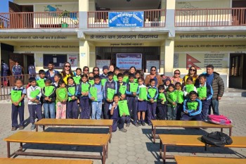 लायन्स क्लब अफ पोखराद्वारा सहाराका विद्यार्थीलाई सहयोग