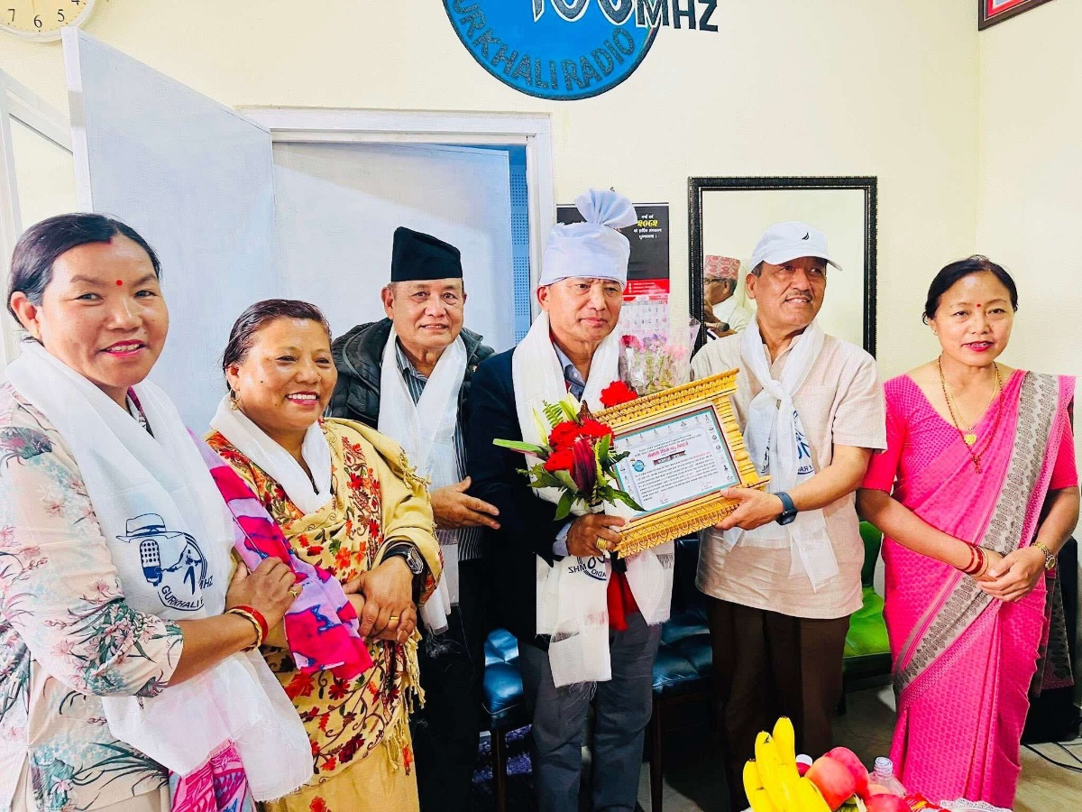 गोर्खाली रेडियोलाई बेलायतवासी समाजसेवी भोजबहादुर गुरुङको ५० हजार सहयोग 